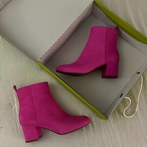 Size 7 style Jayden Color Dance Pink 
Gianni Bini 
Worn once 
Comes in box